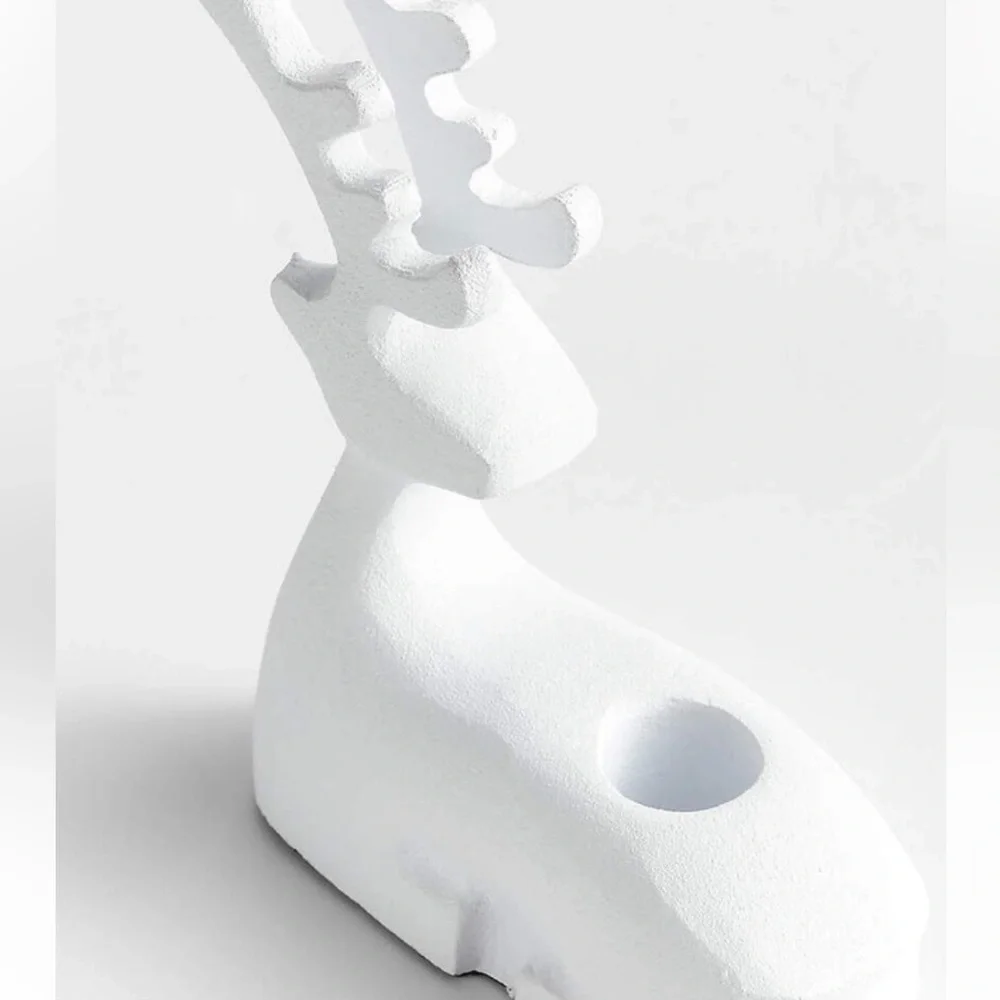 New! 🤍🦌🤍 Crate&Barrel Snowy Reindeer Candle Holder in Matte White